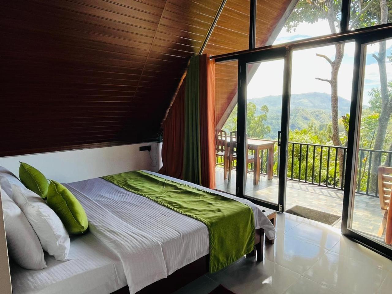 Cloudy Hill Cottage เอลลา ภายนอก รูปภาพ