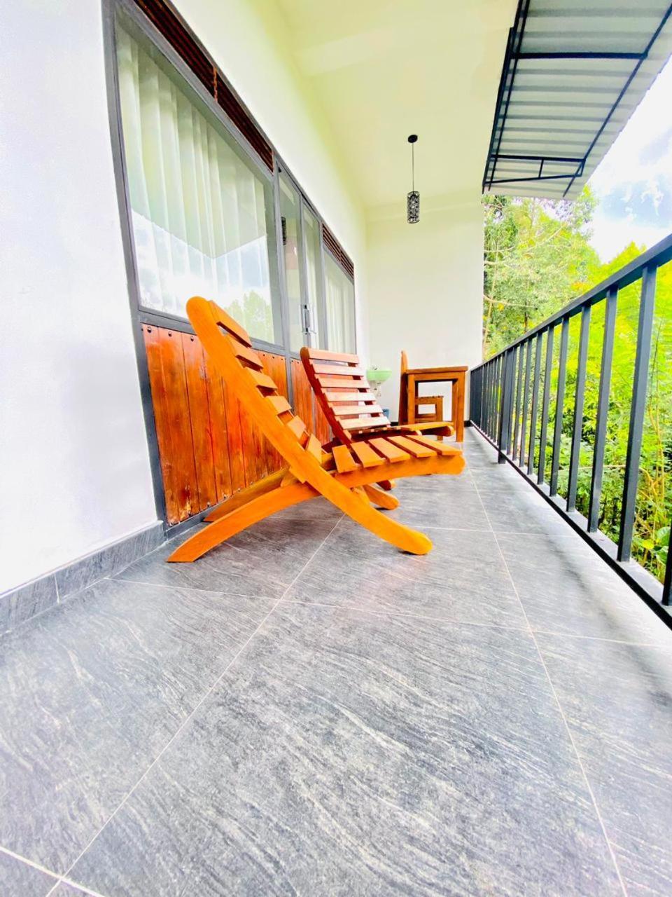Cloudy Hill Cottage เอลลา ภายนอก รูปภาพ