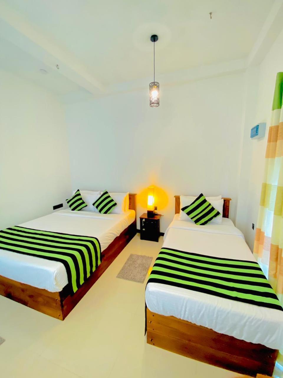 Cloudy Hill Cottage เอลลา ภายนอก รูปภาพ