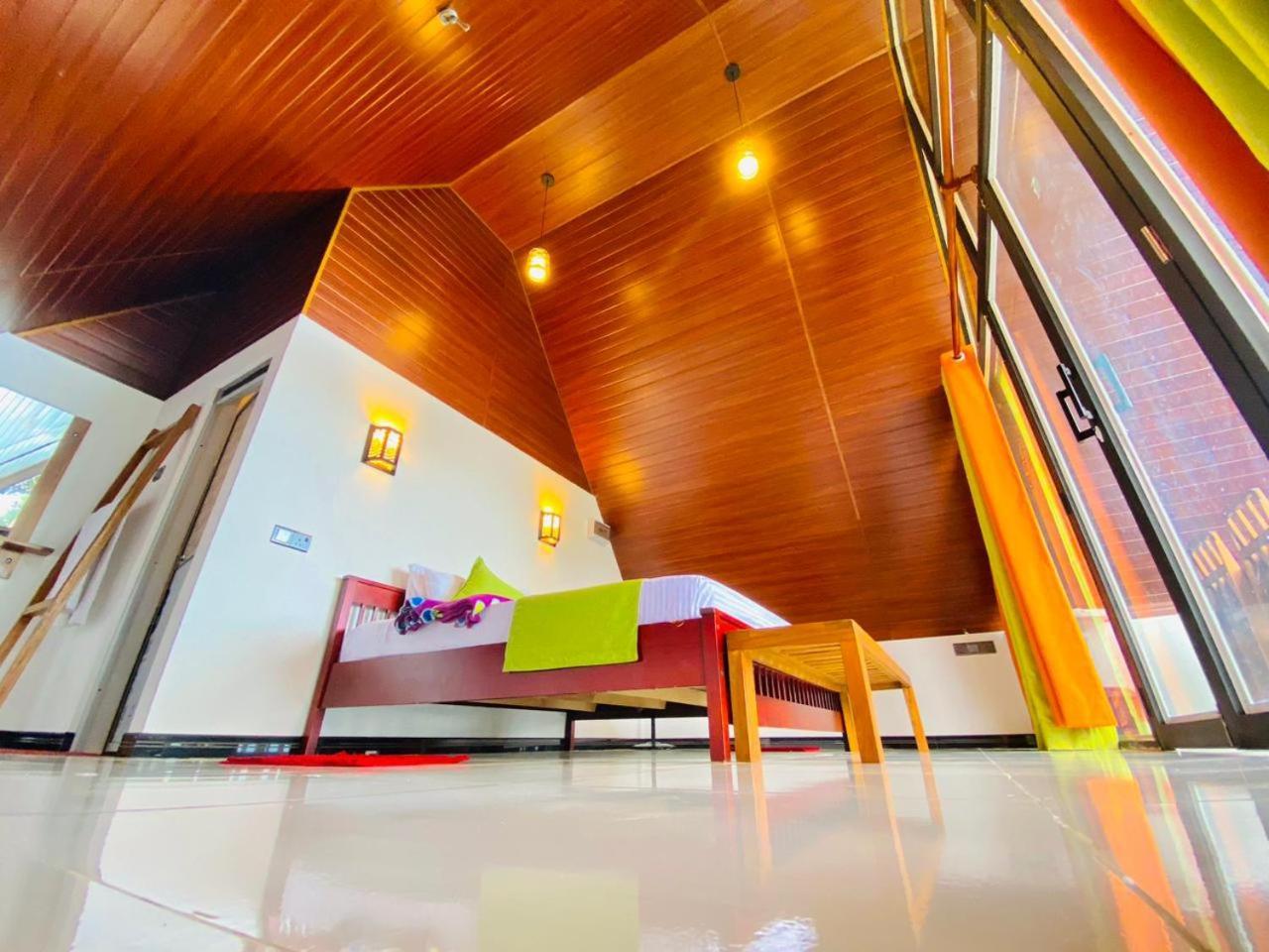 Cloudy Hill Cottage เอลลา ภายนอก รูปภาพ