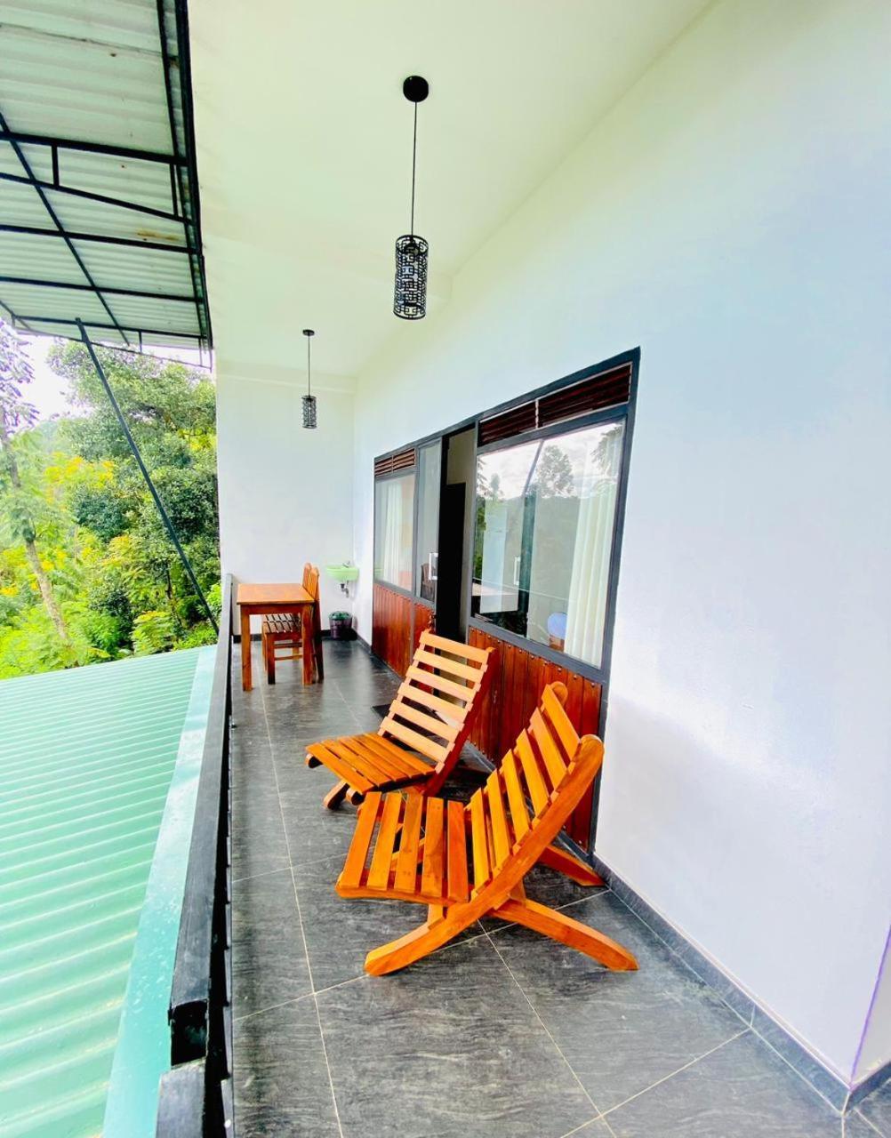 Cloudy Hill Cottage เอลลา ภายนอก รูปภาพ
