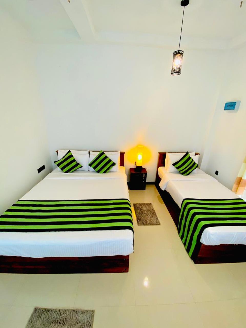 Cloudy Hill Cottage เอลลา ภายนอก รูปภาพ