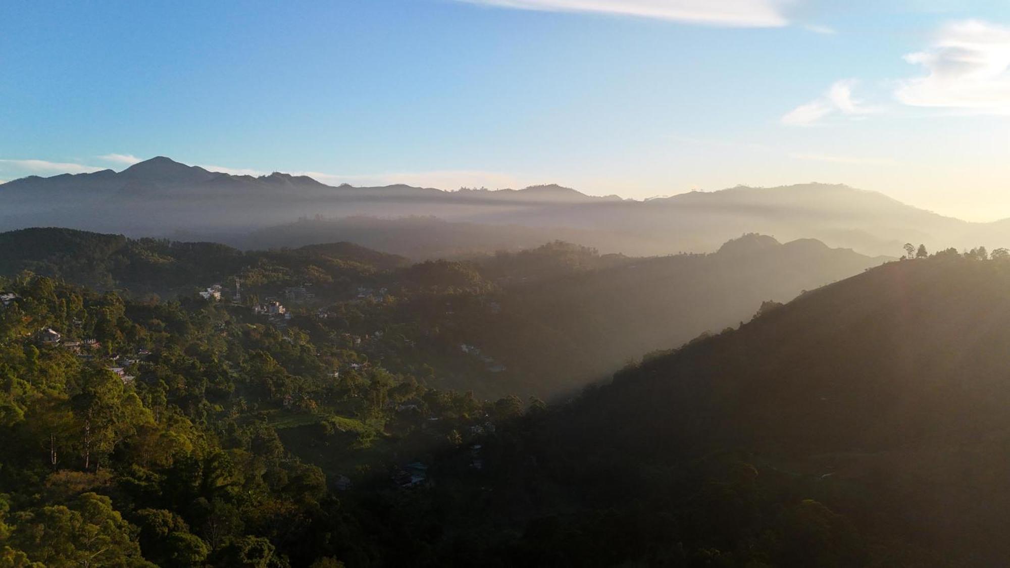 Cloudy Hill Cottage เอลลา ภายนอก รูปภาพ