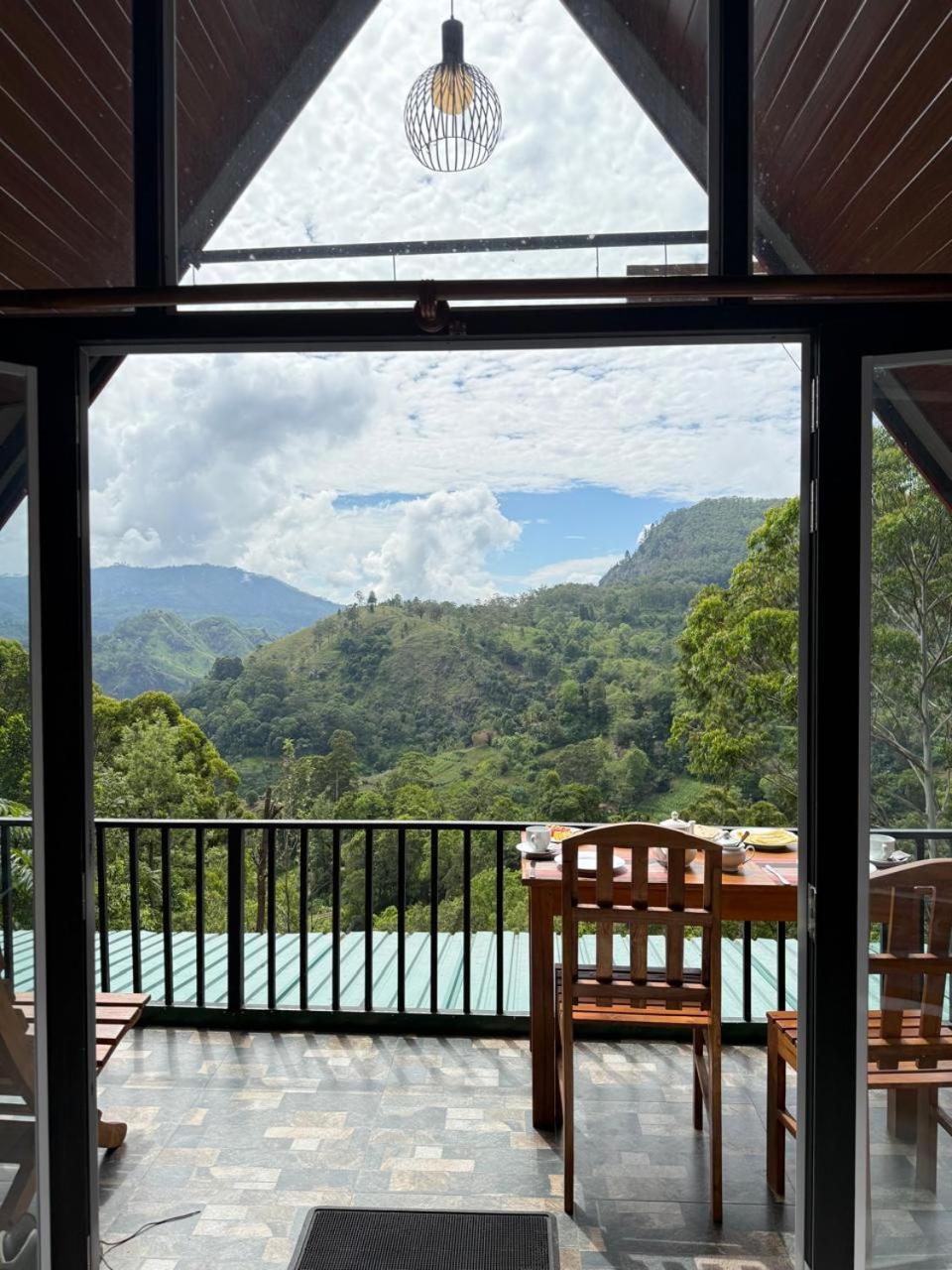 Cloudy Hill Cottage เอลลา ภายนอก รูปภาพ